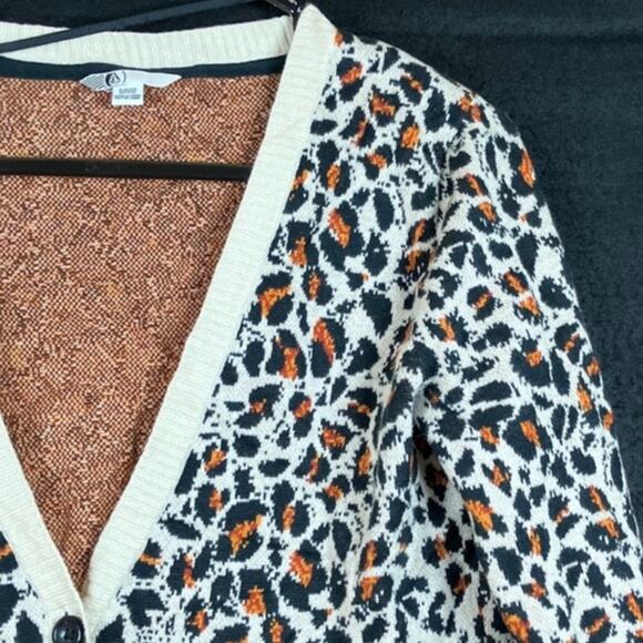 Volcom Womens Sweater Beige Leopard V Neck Button Front Cardigan Long Sleeve S - Picture 5 of 13